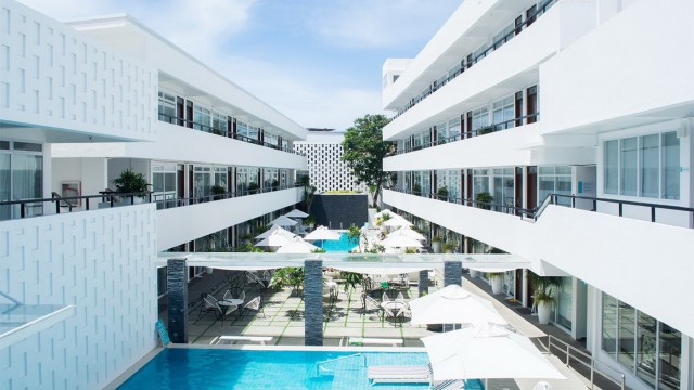 accommodation booking websites design