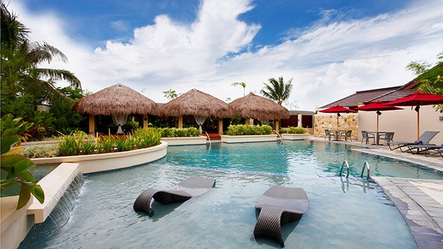 Crimson Resort And Spa Mactan
